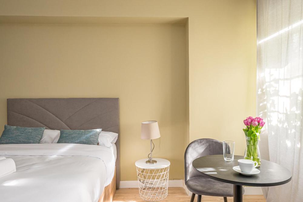 Madrid Rio Rooms Экстерьер фото