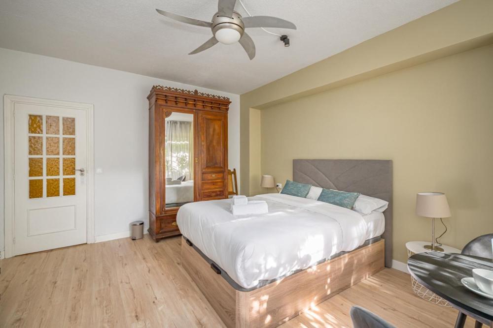 Madrid Rio Rooms Экстерьер фото