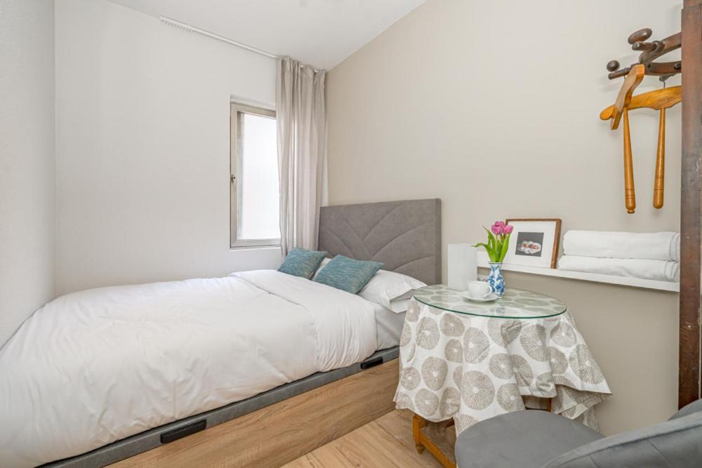 Madrid Rio Rooms Экстерьер фото